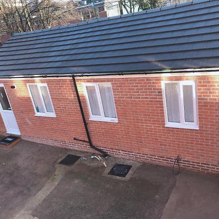 Flat 1 - Entire Modern Studio With En-Suite And Free Parking Close To Qmc, City Centre & Notts Uni Nottingham Exteriér fotografie