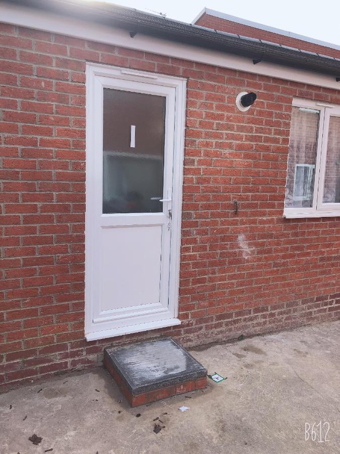 Flat 1 - Entire Modern Studio With En-Suite And Free Parking Close To Qmc, City Centre & Notts Uni Nottingham Exteriér fotografie